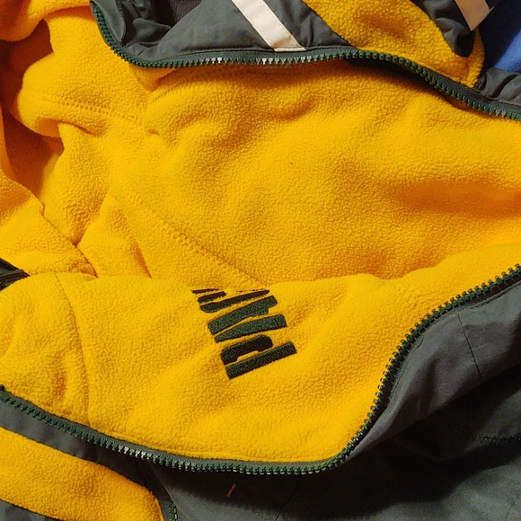 Green Bay Packer Snowsuit - 3/6 months - Picture 3 of 6